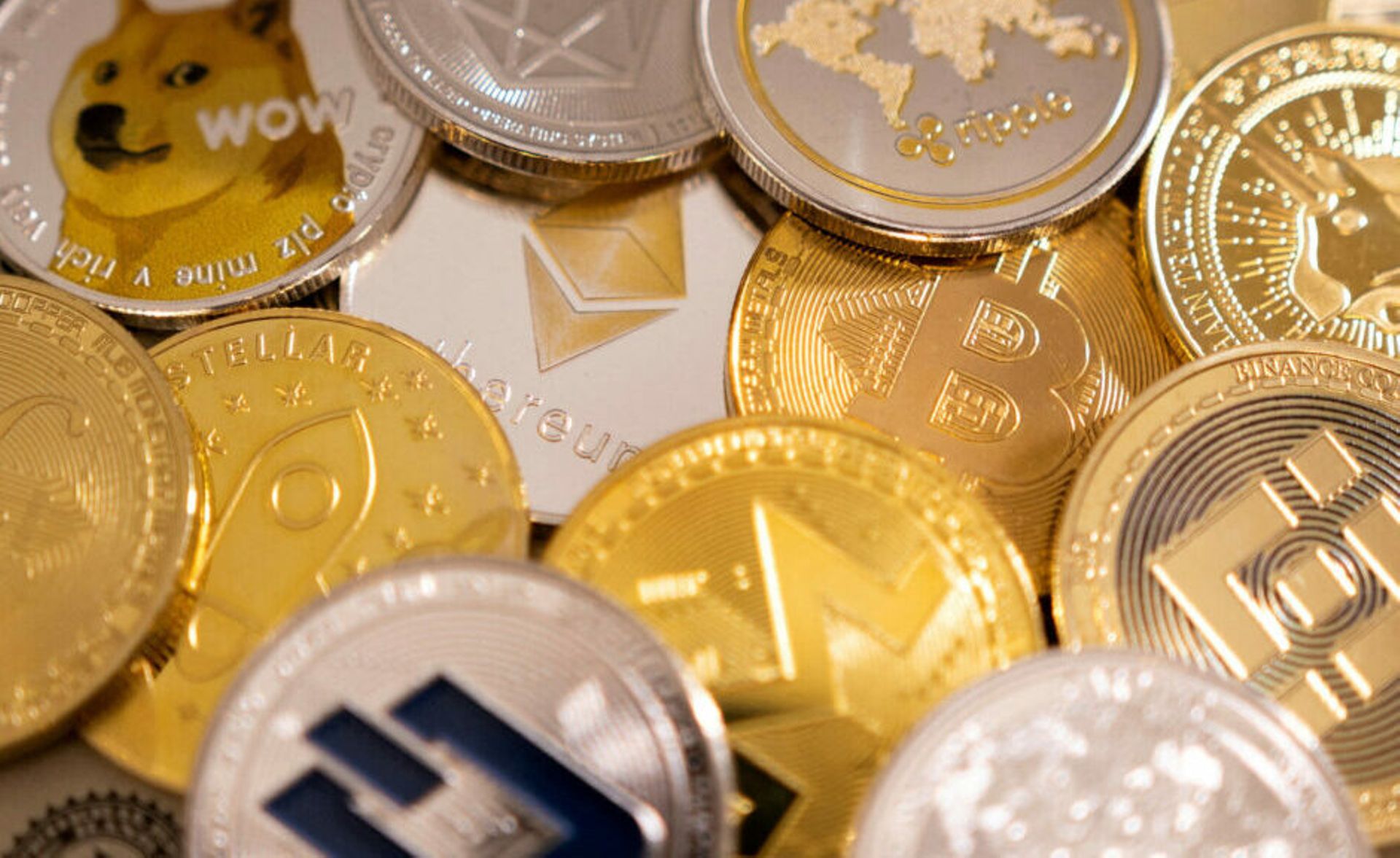 Decision day nears for Hong Kong's stablecoin licence hopefuls