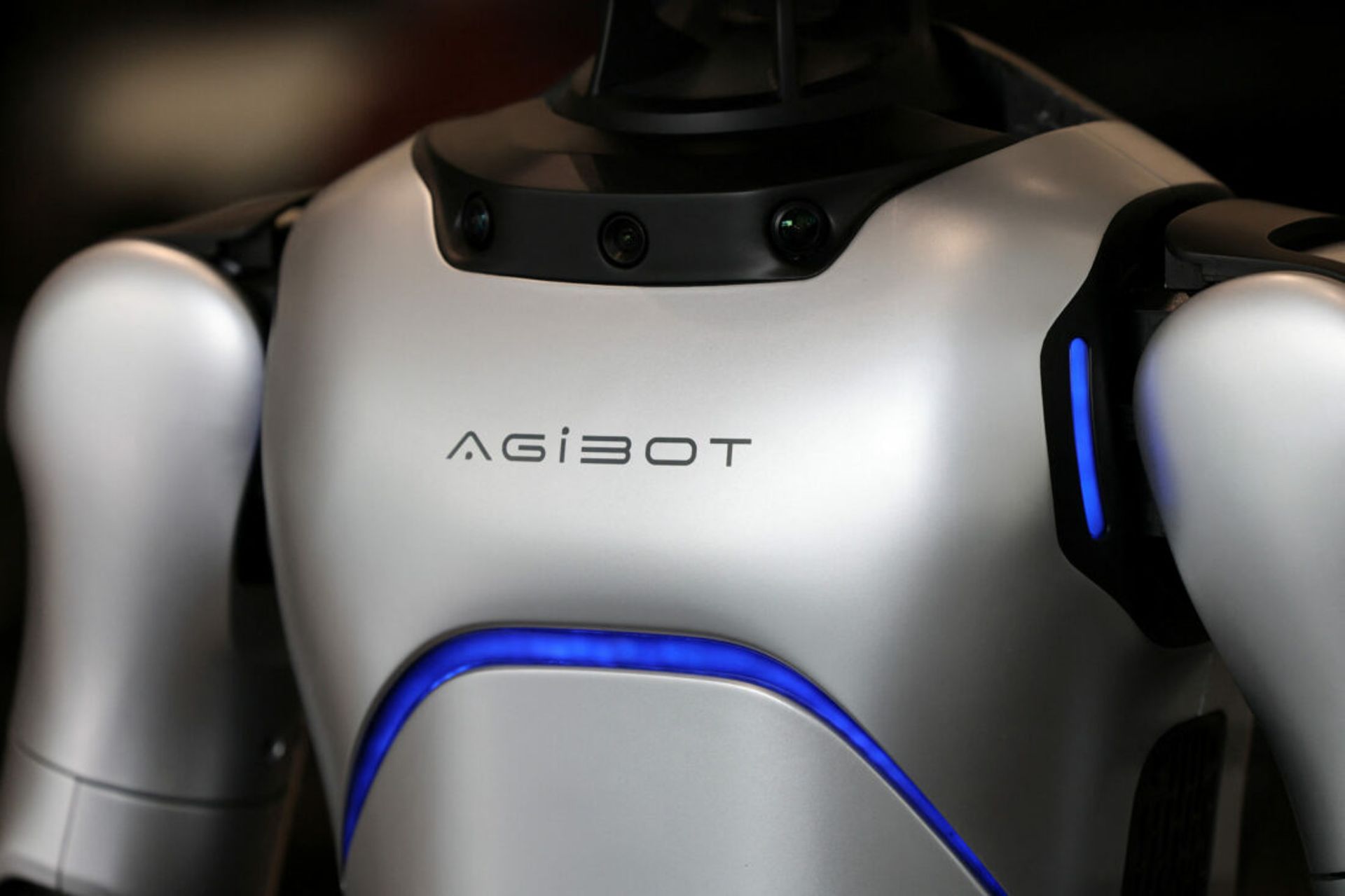 Chinese robot maker AgiBot mulls Hong Kong IPO next year