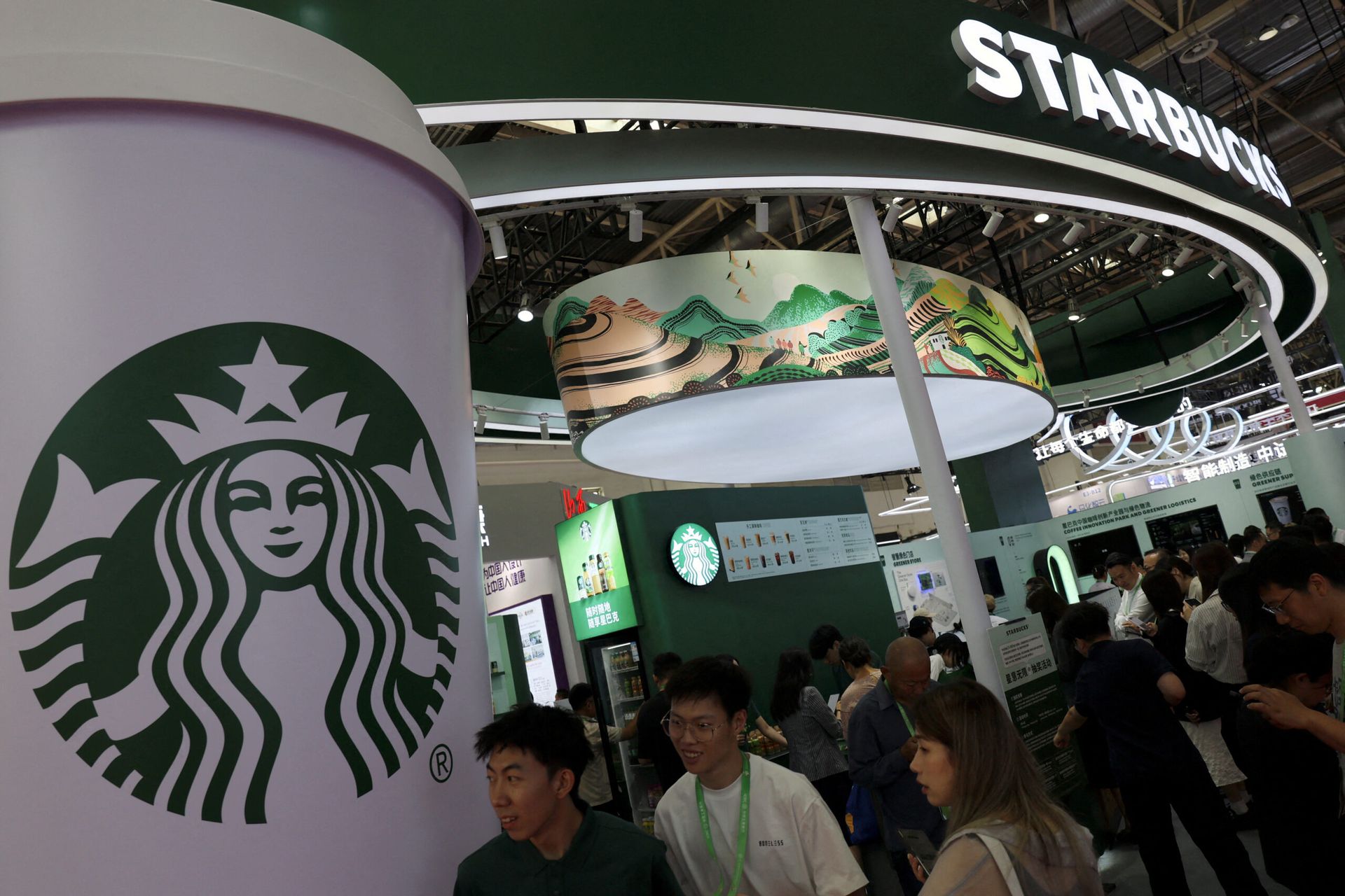 Boyu Capital races ahead to buy stake in Starbucks China
