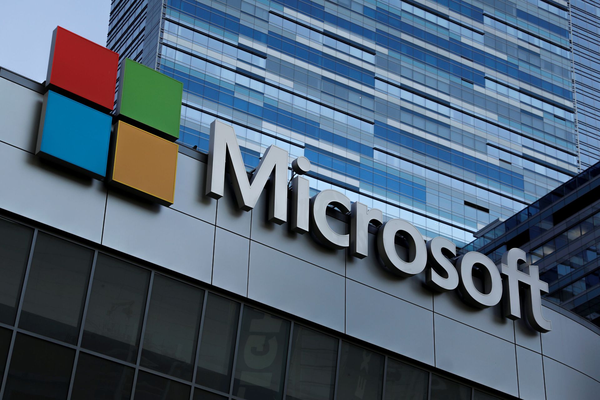 Microsoft, G42 to ramp up UAE data centre capacity by 200 MW