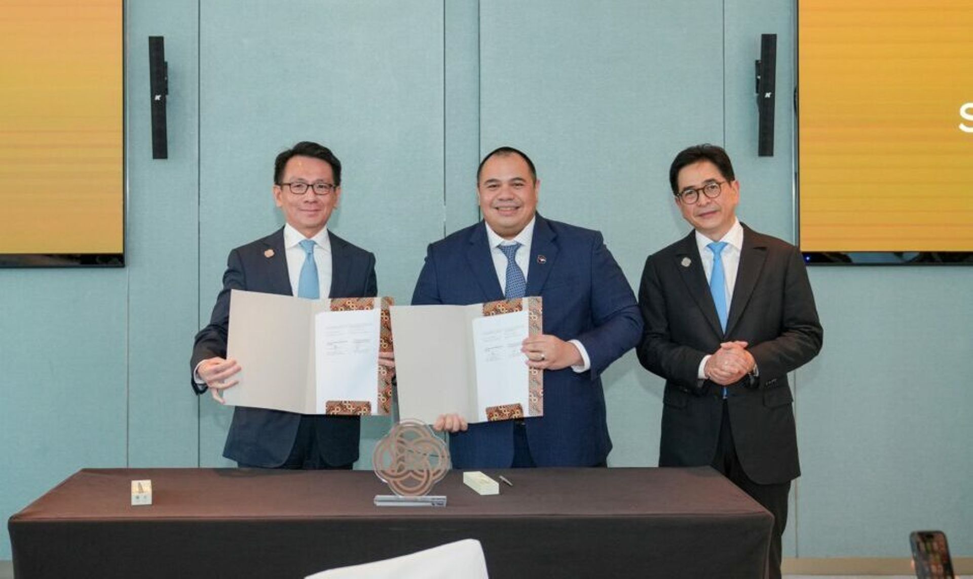 Sriwijaya Capital ties up with Danantara, BlueFive for cross-border investments