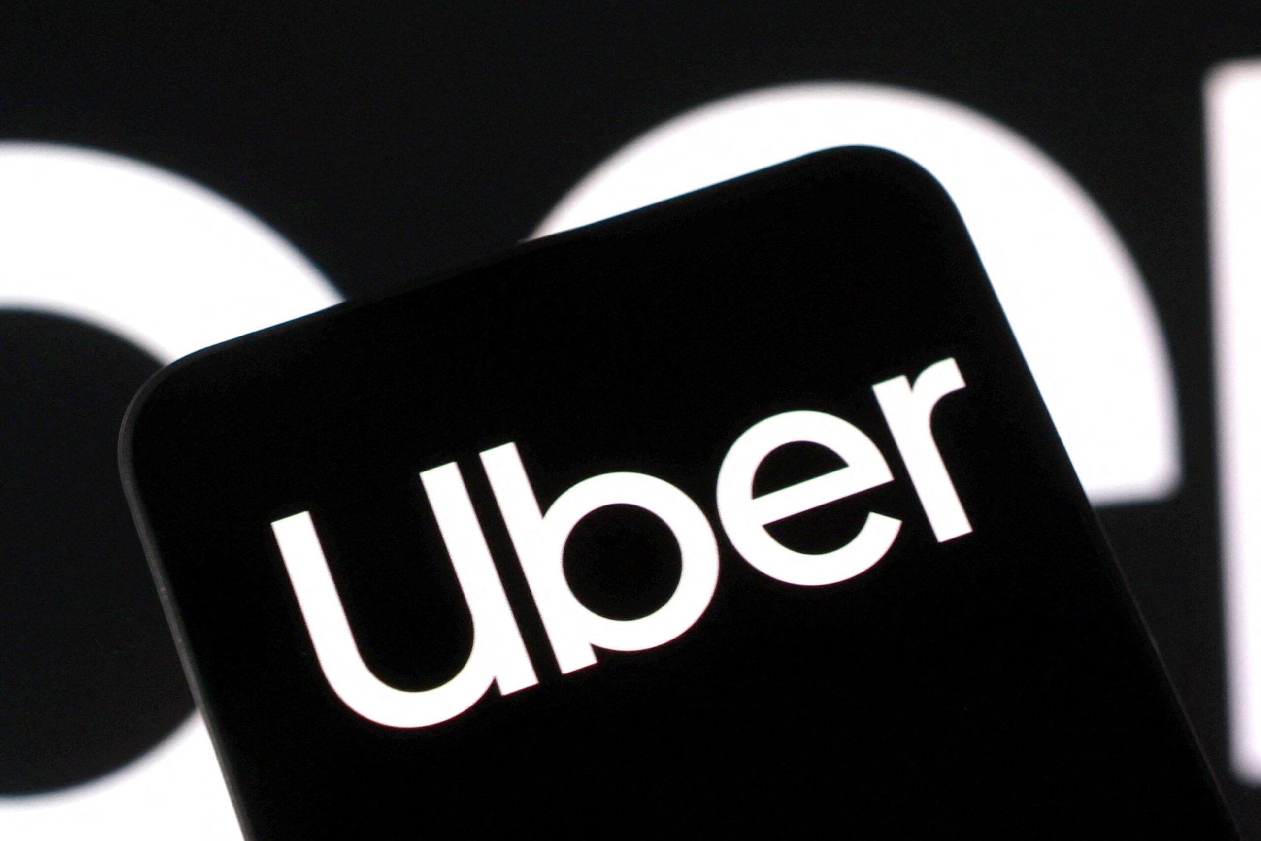 Uber pauses Europe food delivery expansion as it pursues Delivery Hero deal