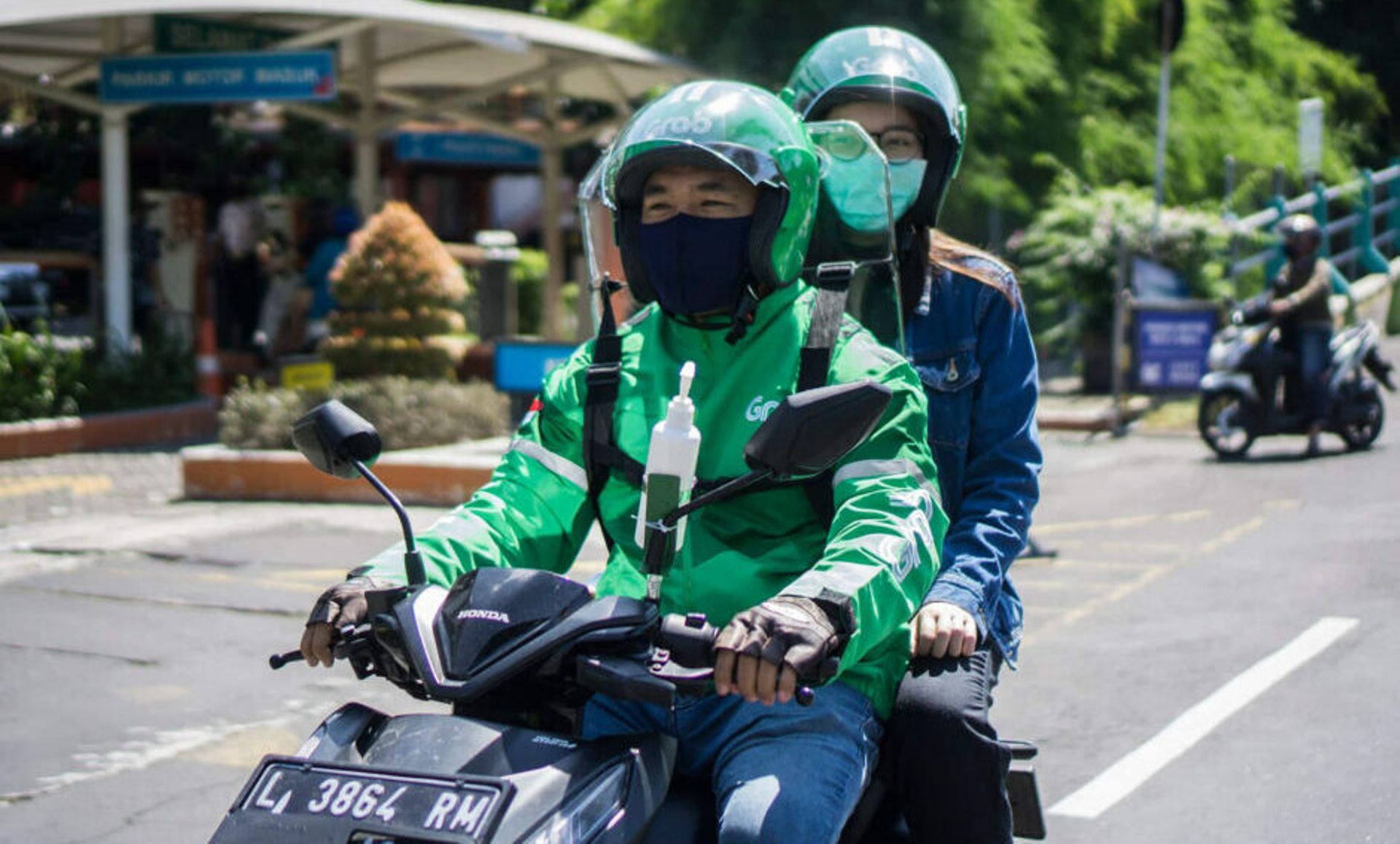 Grab president downplays possibility of merger with GoTo