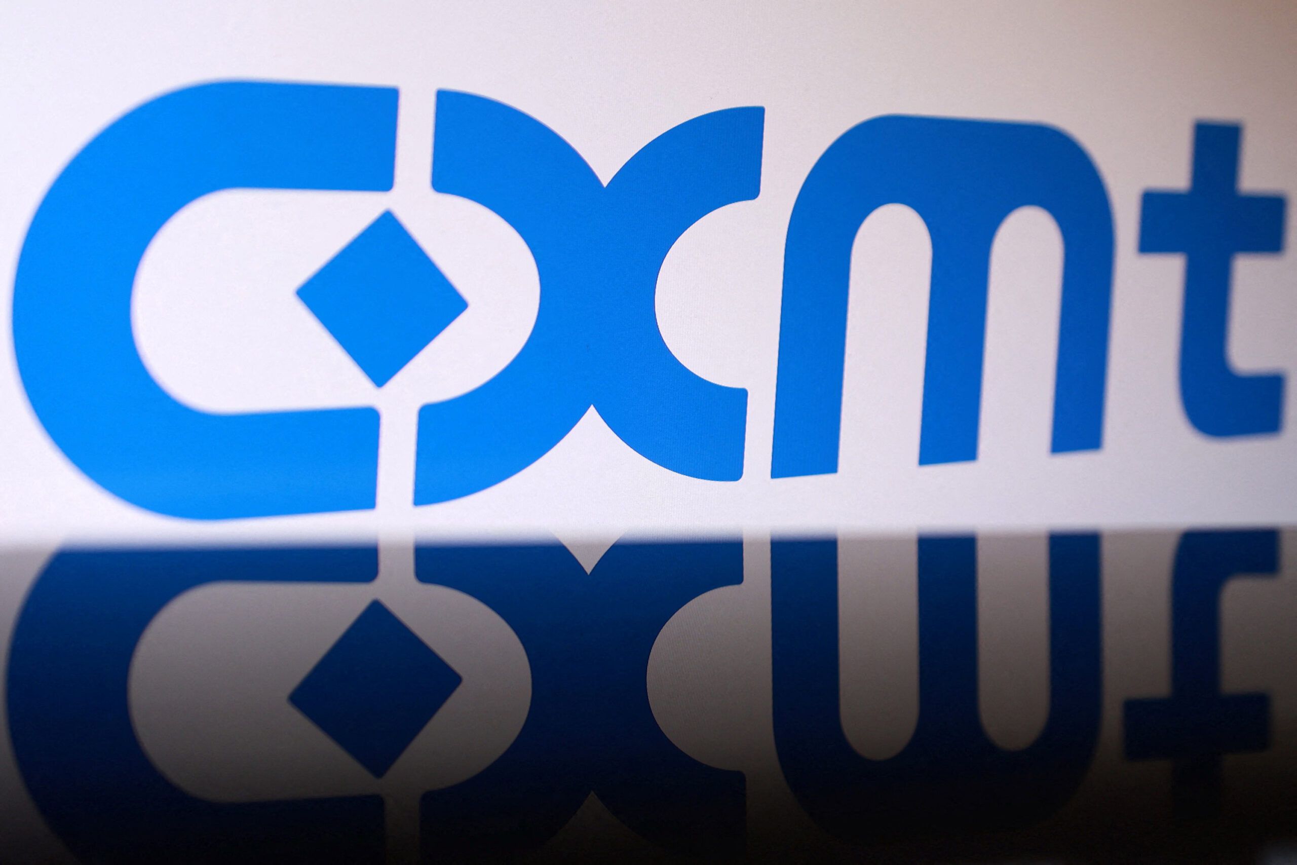 Chinese stocks tumble as CXMT’s $8.6b Hong Kong IPO raises liquidity concerns