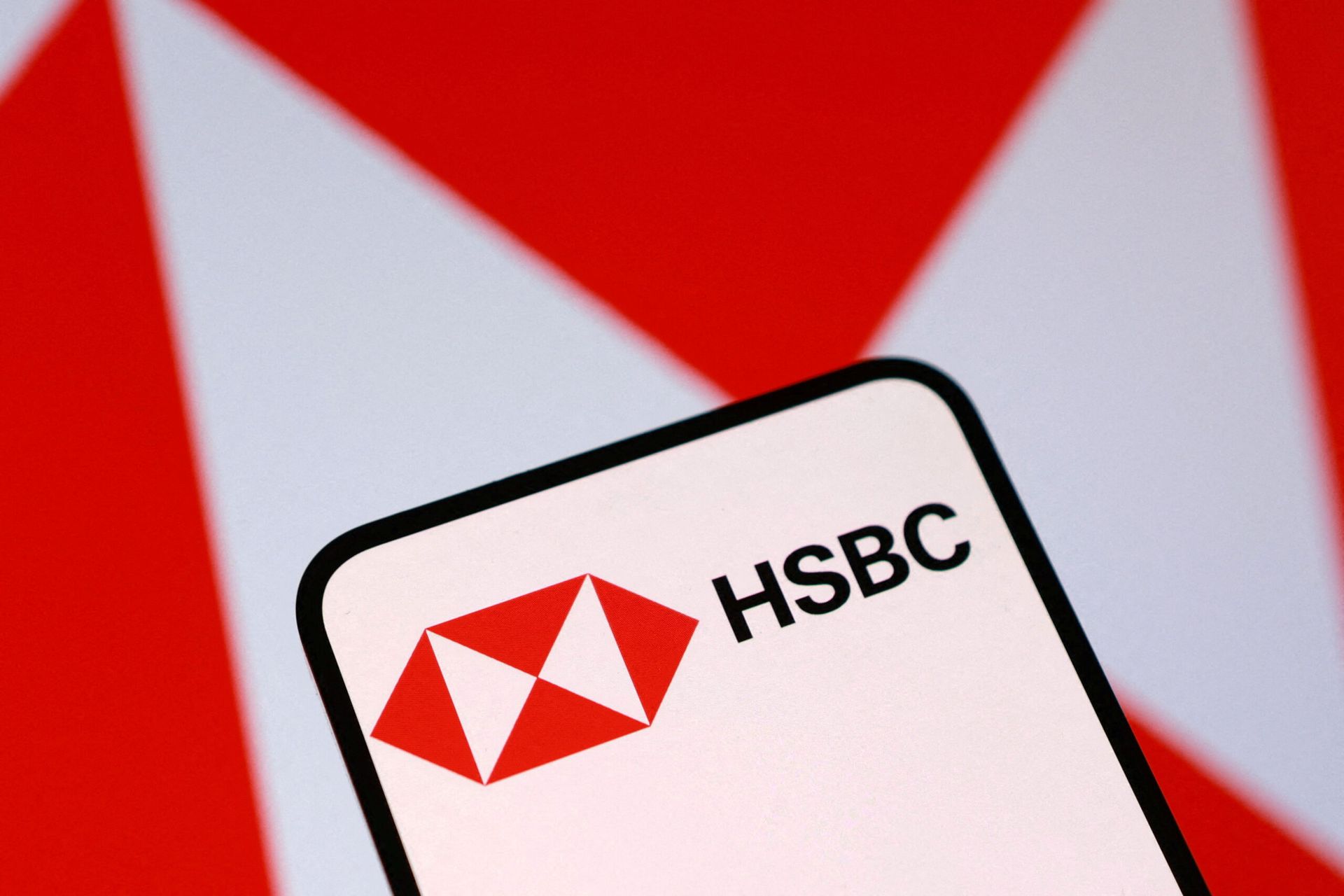 HSBC to review Singapore insurance business