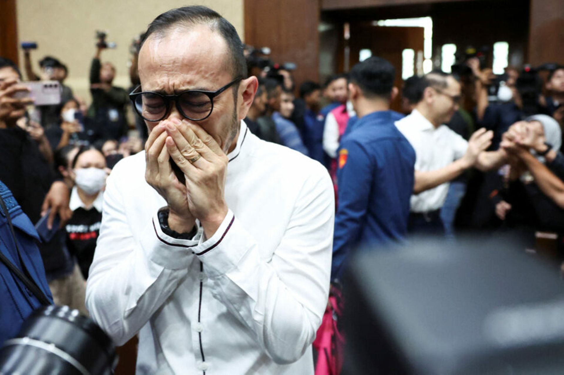 Indonesia court convicts ex-CEOs of Pertamina units in graft case