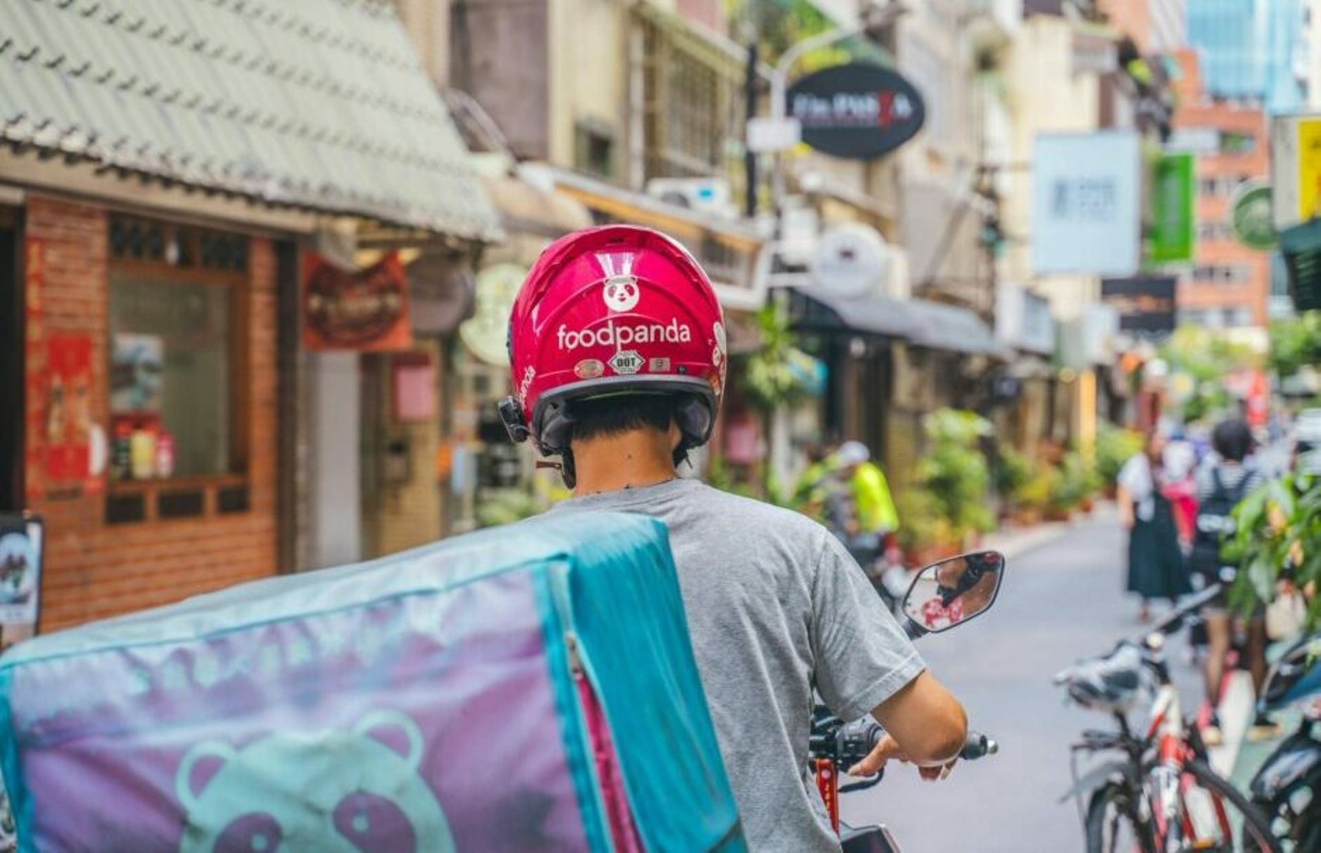 Grab buys foodpanda Taiwan for $600m, forays outside SE Asia