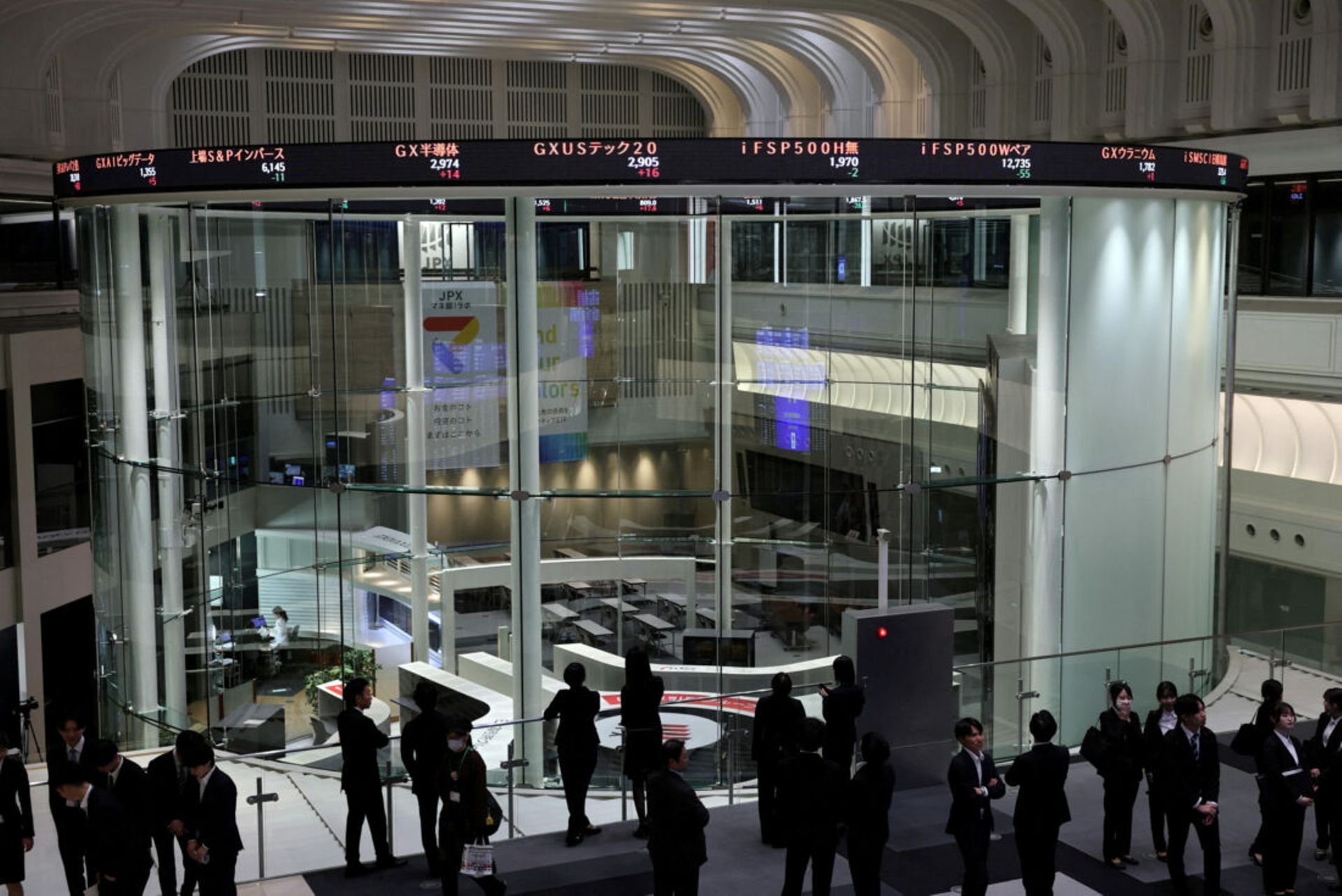 Japan's dour IPO market unlikely to improve despite two recent blockbuster listings