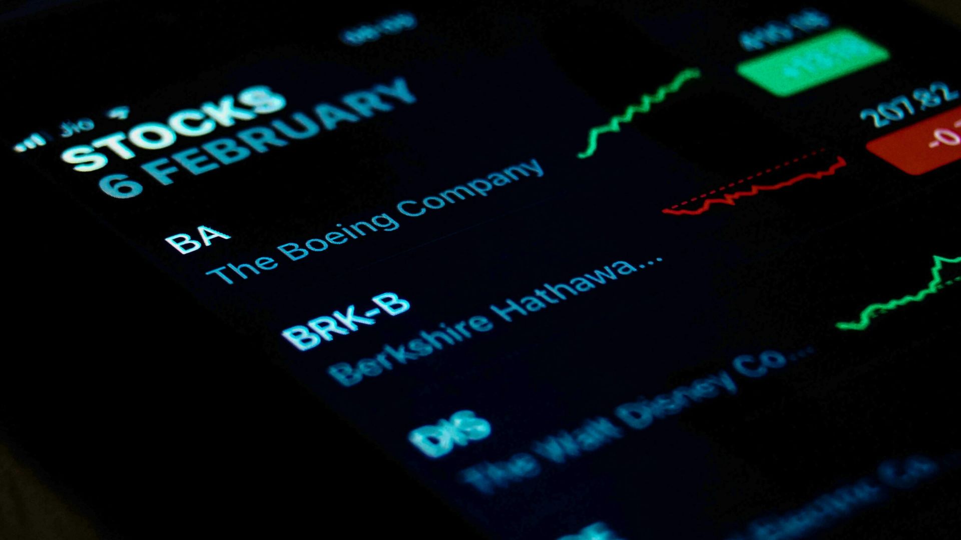 Stockbit, Ajaib log strong earnings in 2025 but market volatility clouds outlook