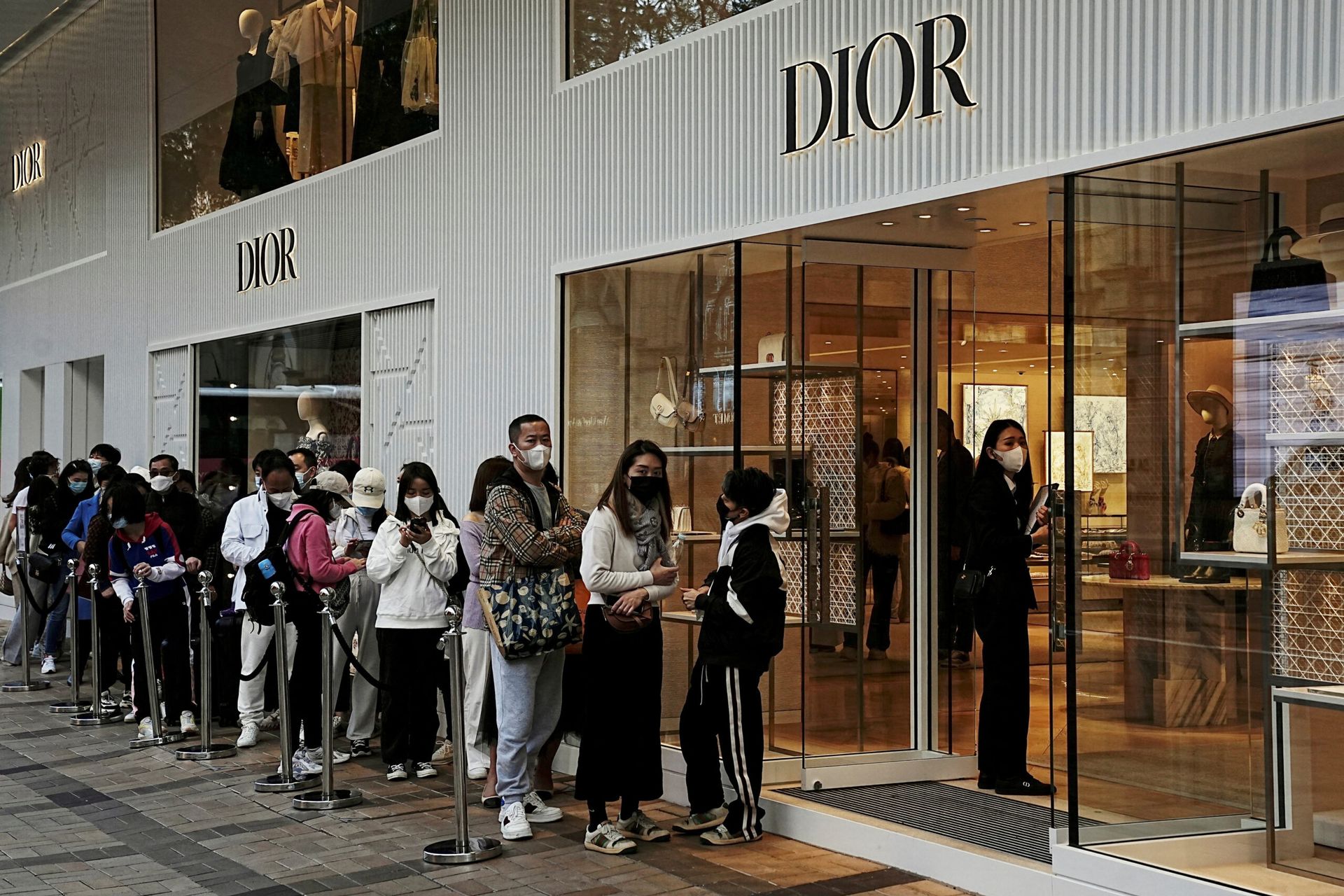 APAC heirs turn to wealth managers for succession advice: UBS