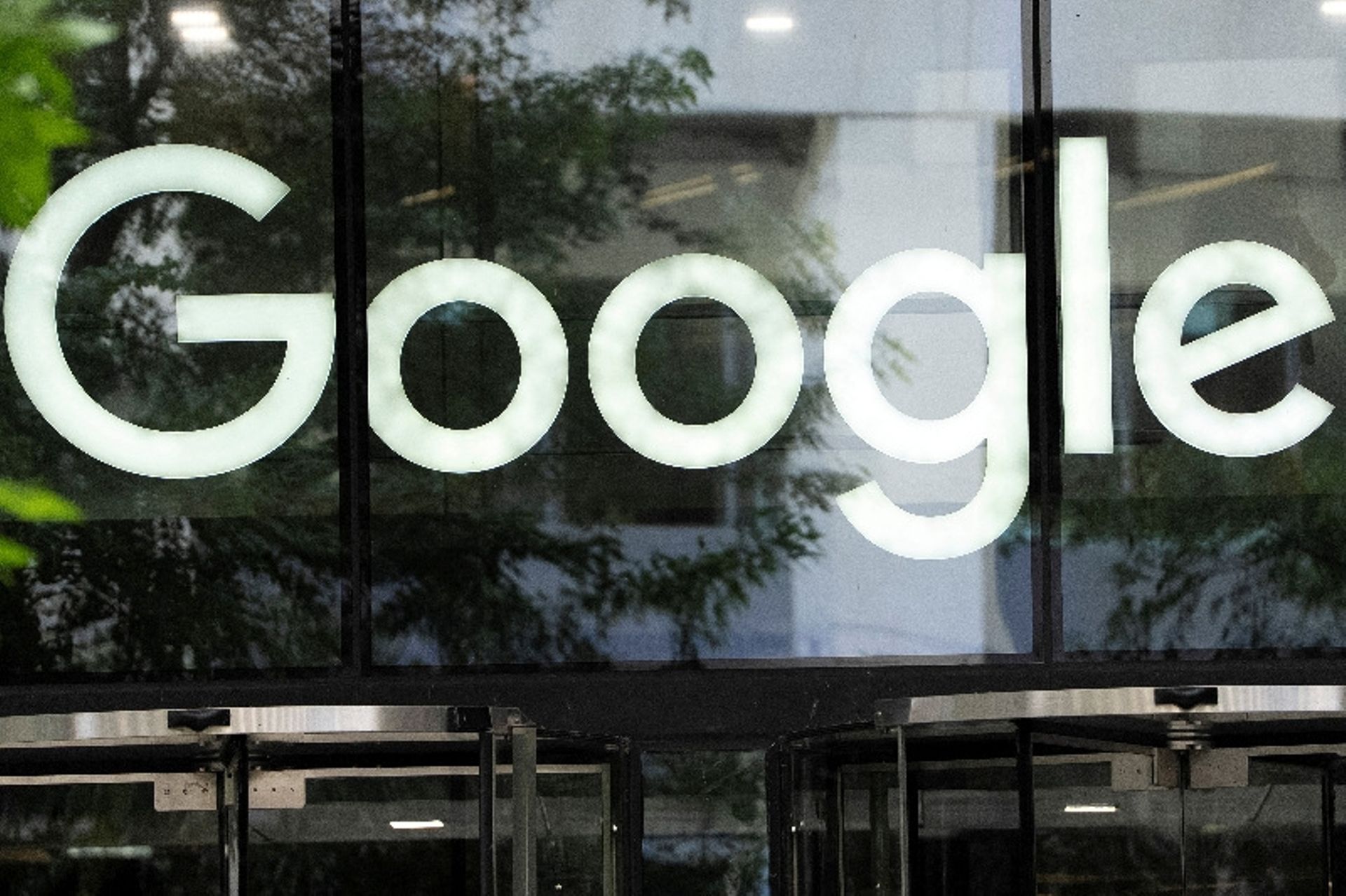 Blackstone plans to invest $5b in AI cloud venture with Google