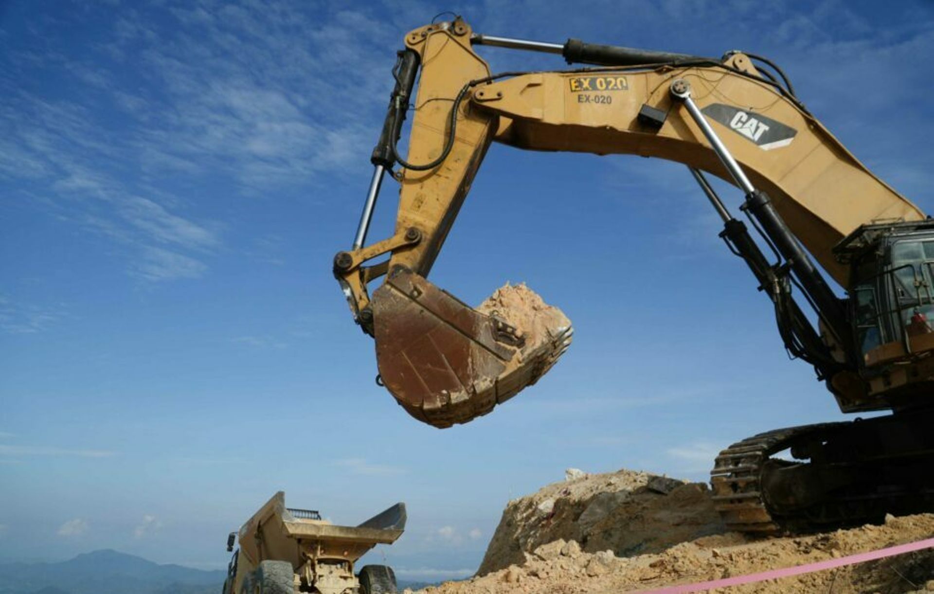 Merdeka Gold lines up strategic investors for $306.3m HK listing