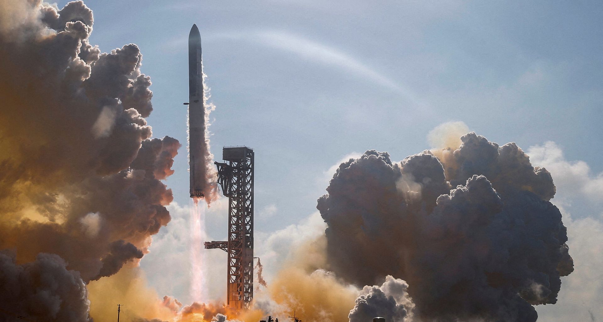 SpaceX seeks record $1.75-trillion valuation in all-primary IPO