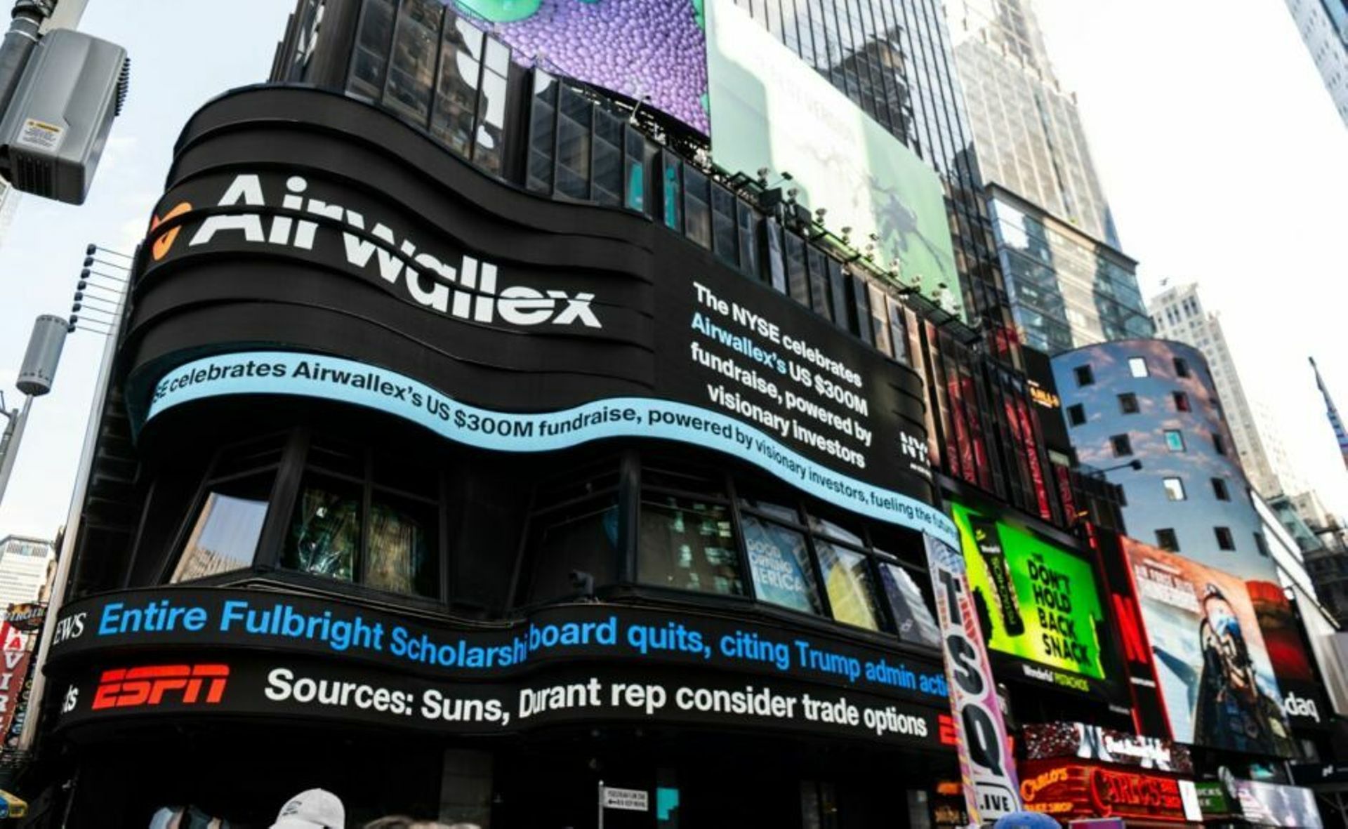 Airwallex raises $320m in Series H at $11b valuation