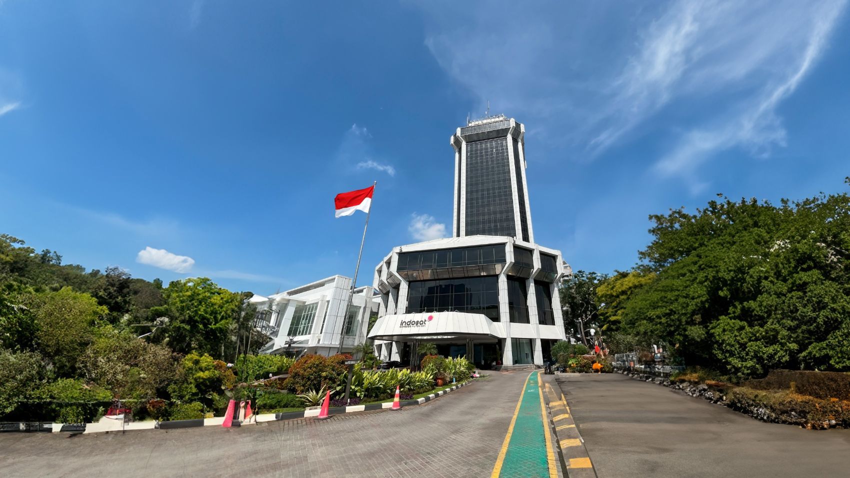 Indonesian telecom operator Indosat mulls mega fundraising for AI, digital infra push
