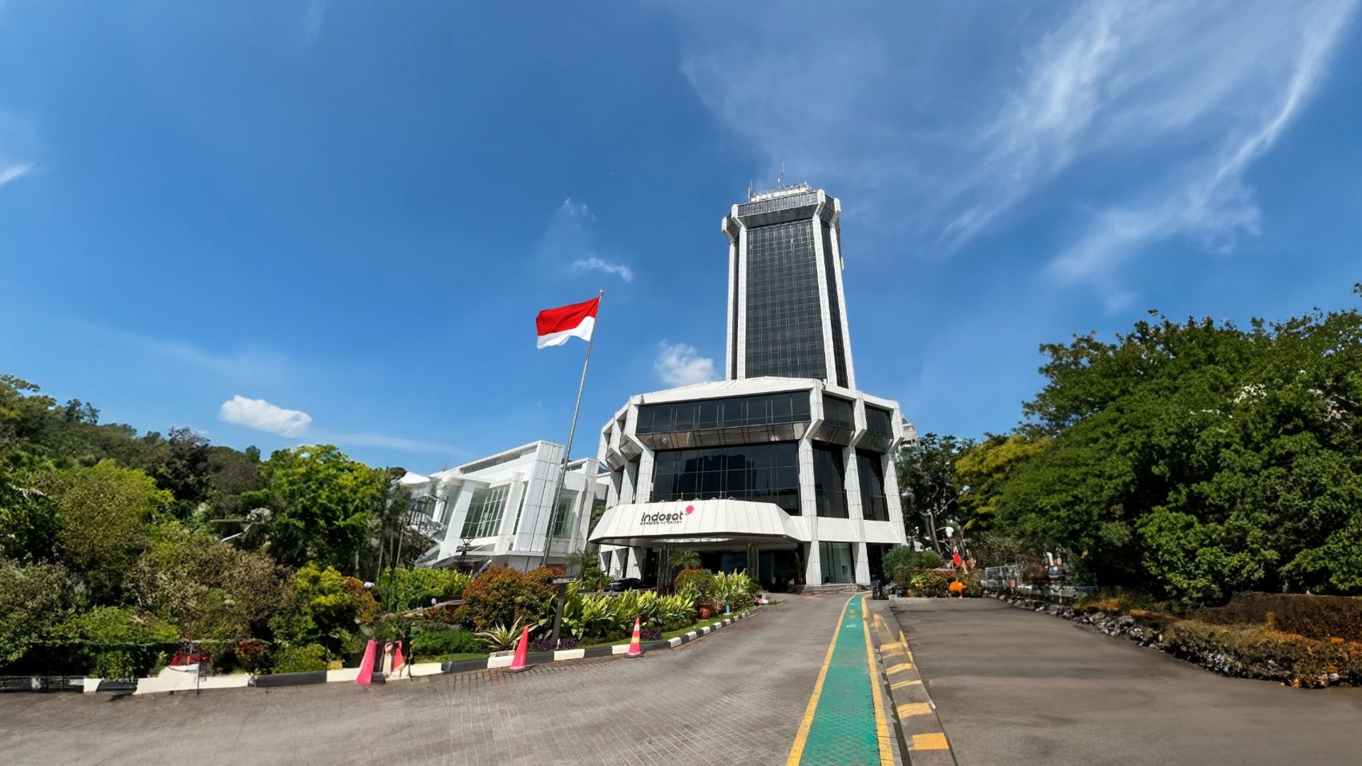 Indonesian telecom operator Indosat mulls mega fundraising for AI, digital infra push