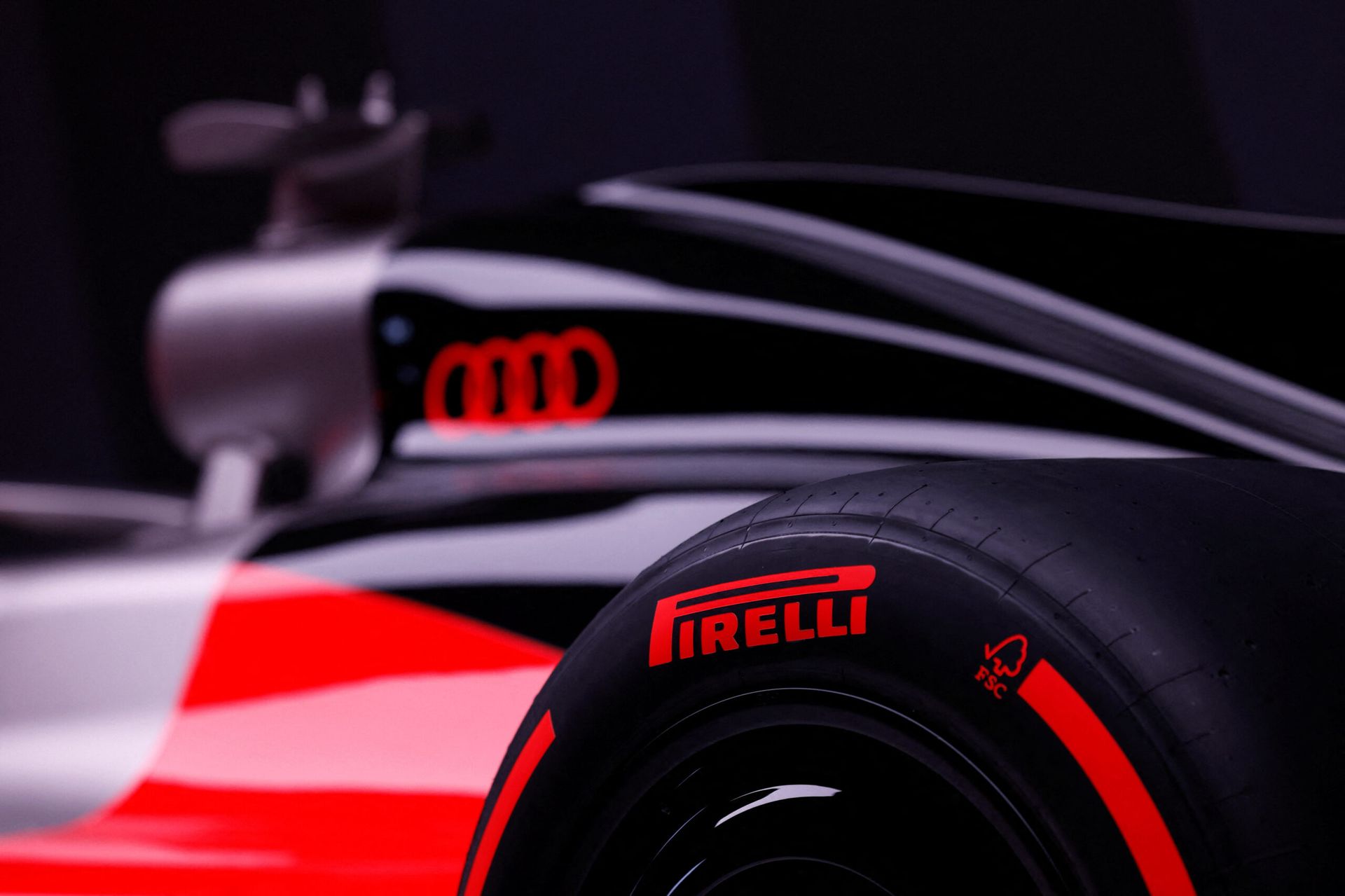 Czech tycoons eye stake in Pirelli held by China's Sinochem