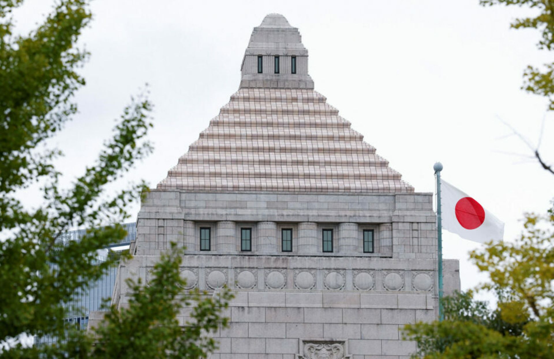 Japan's ruling party warns about suspected collusion between activist investors and PE