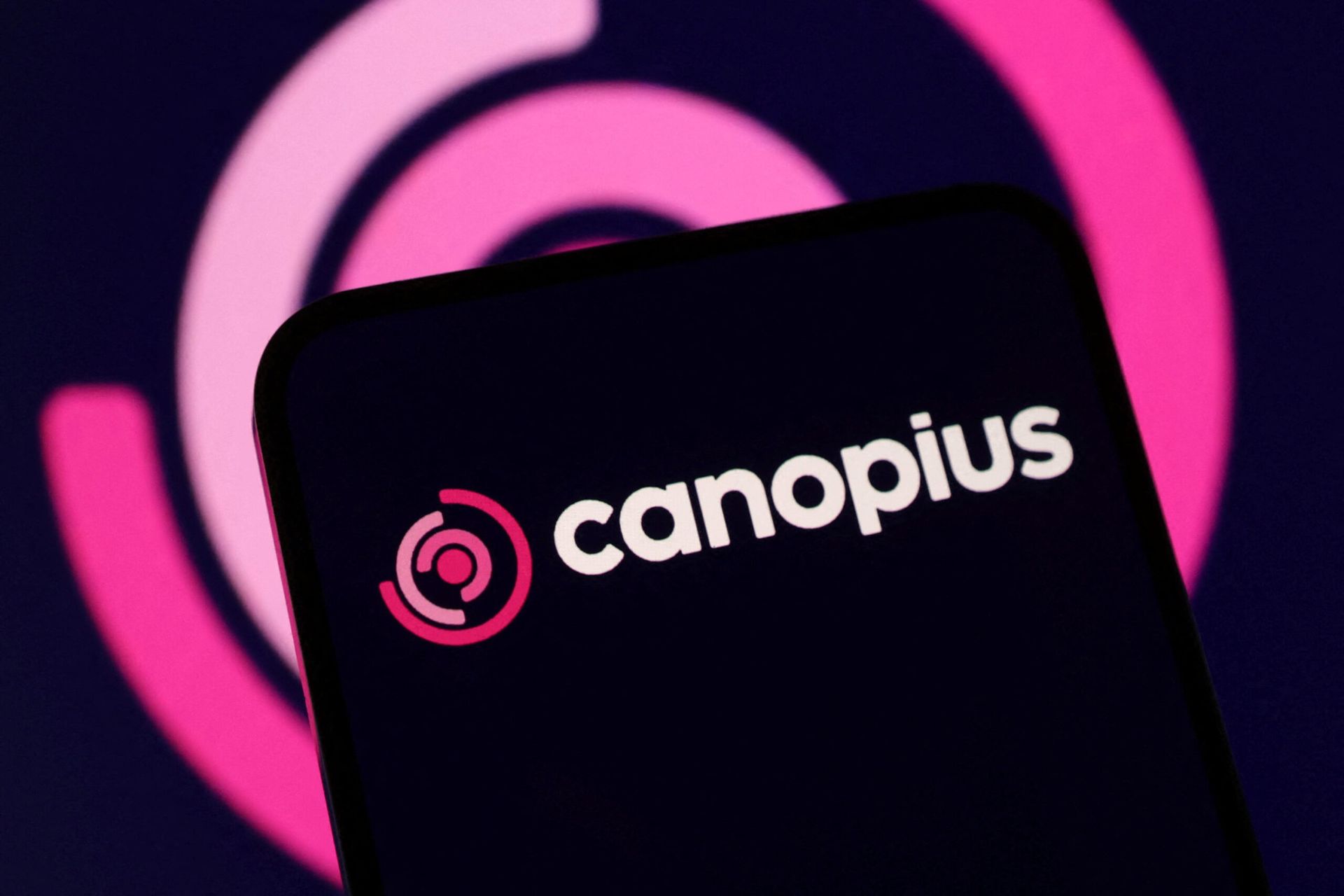 Samsung insurance firms to buy London-based Canopius for $1.5b