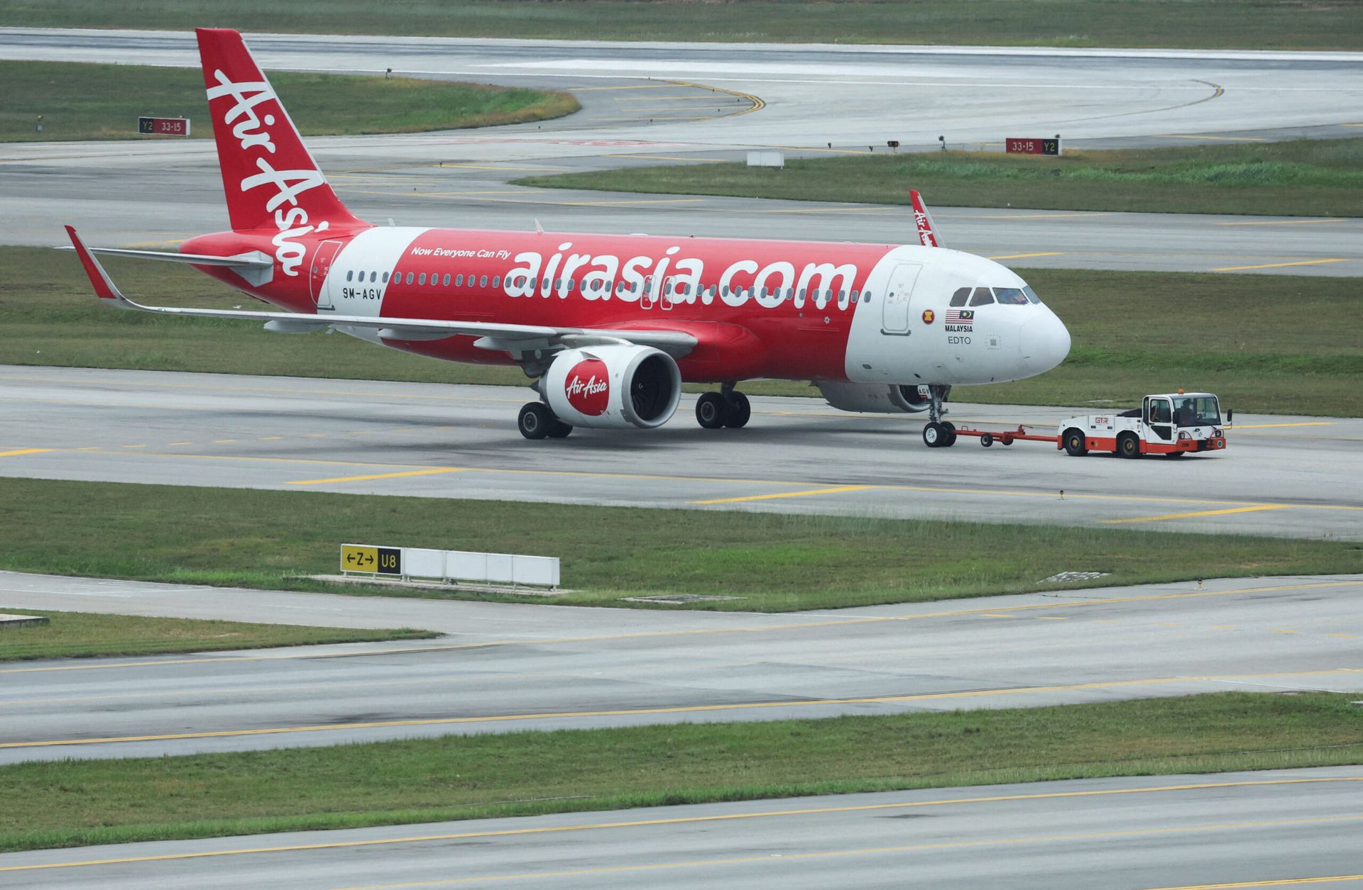 Malaysia's finance ministry hires adviser to assess AirAsia's funding needs