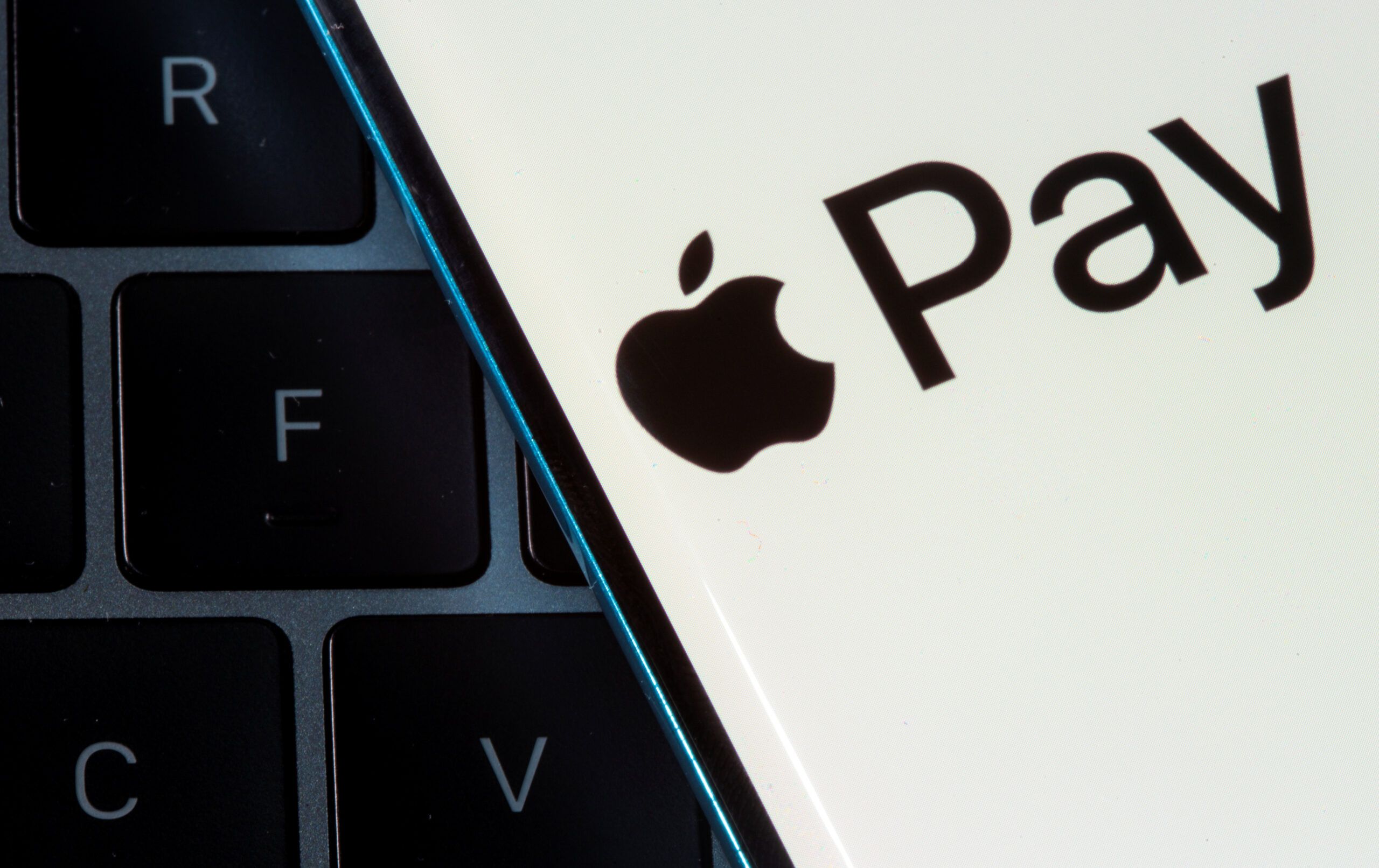 Apple Pay eyes India rollout with Axis Bank credit cards