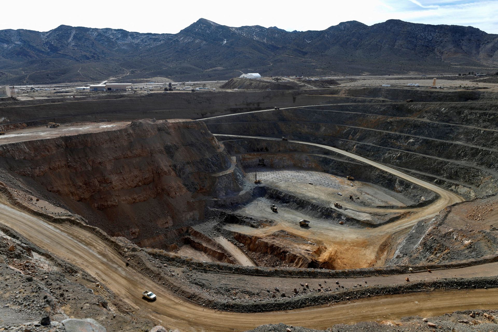 China Rare Earth Group in talks to buy MP Materials shareholder Shenghe Resources