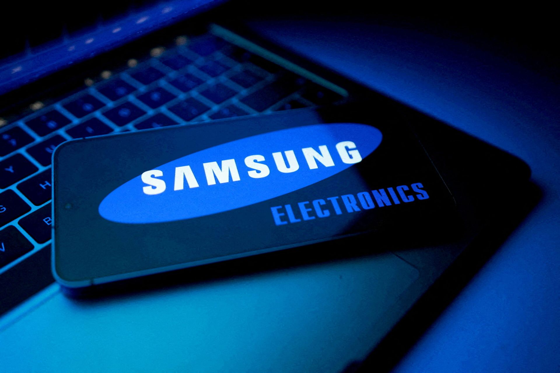 Samsung Electronics commits $1b to KKR-backed Helix Digital AI buildout