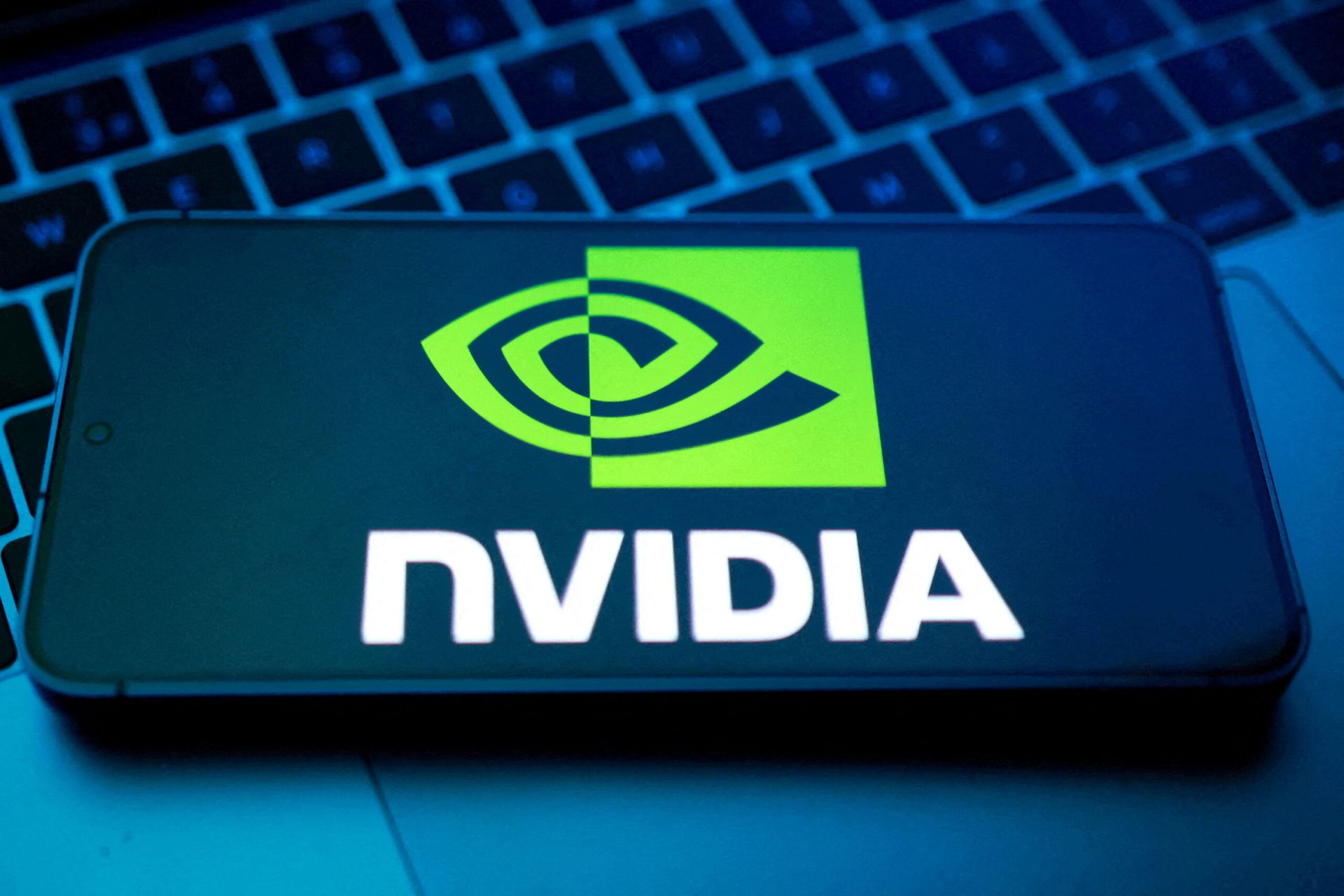 SpaceX seeks $40b financing led by Apollo to buy Nvidia chips